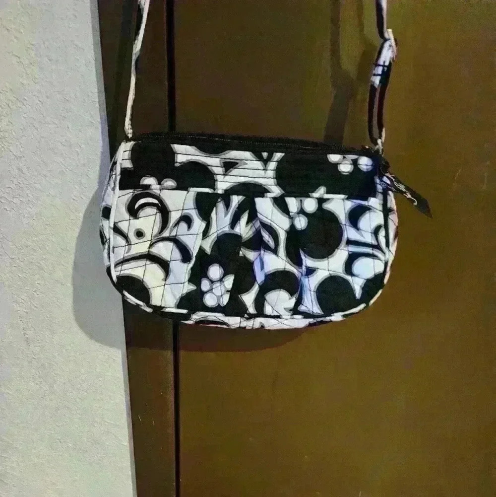 Vera Bradley small Black white and gray flower print purse